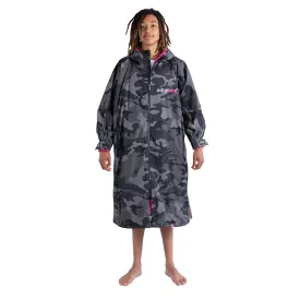 Dryrobe Advance Long Sleeve Changing Robe - Black Camo/Pink