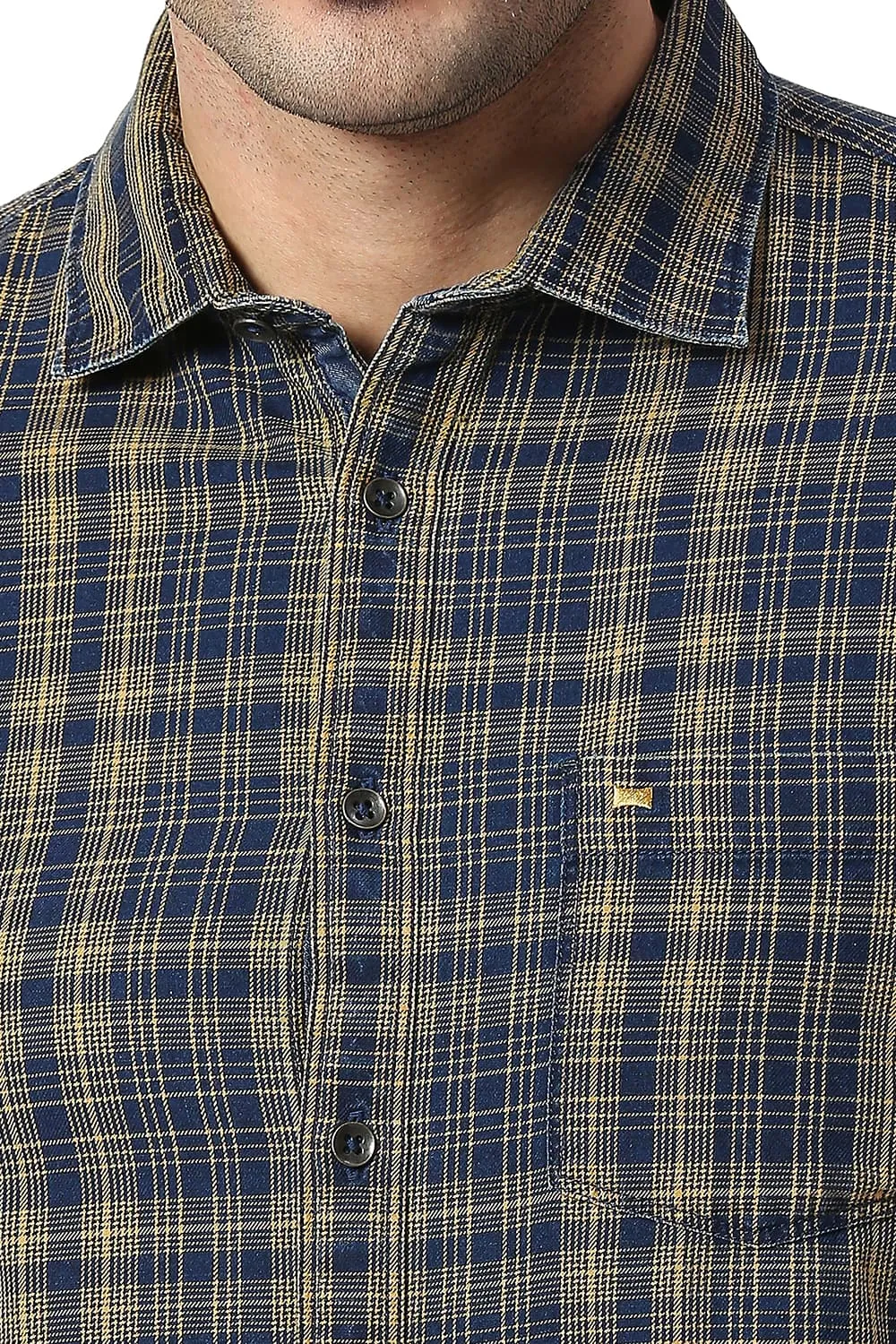 Slim Fit Cotton Indigo Checks Halfsleeves Shirt