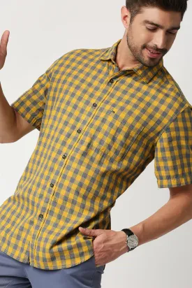 Slim Fit Melange Checks Halfsleeves Shirt